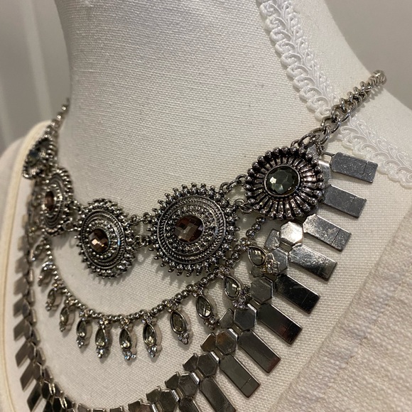 🤡BOGO🤡 Absolute Stunner of a NECKPIECE - Vintage, Unique, I Want It… - Picture 6 of 12